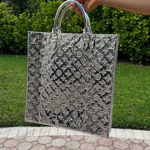 Louis Vuitton limited edition Vernis Leather Miroir Sac Plat Tote Bag